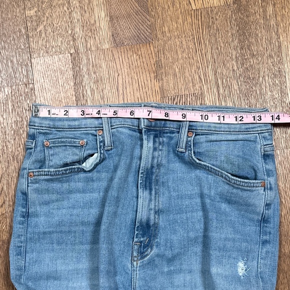 Mother High Waisted Rider Skimp Dreamer Distressed Straight Jeans Womens 28 - Picture 12 of 13